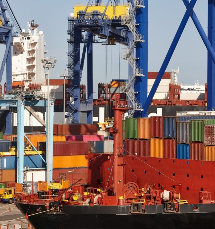 containers-on-a-vessel-global-market-cargo-shipp-2026-01-07-06-41-31-utc (1) (1) (1)